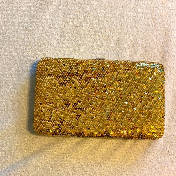 Gold Sequin Wallet - Picture 1 of 2